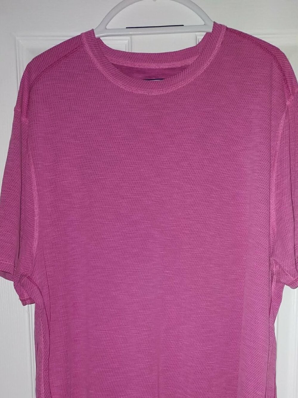 Tommy Bahama short sleeve T shirt - Men's XXL - machine wash